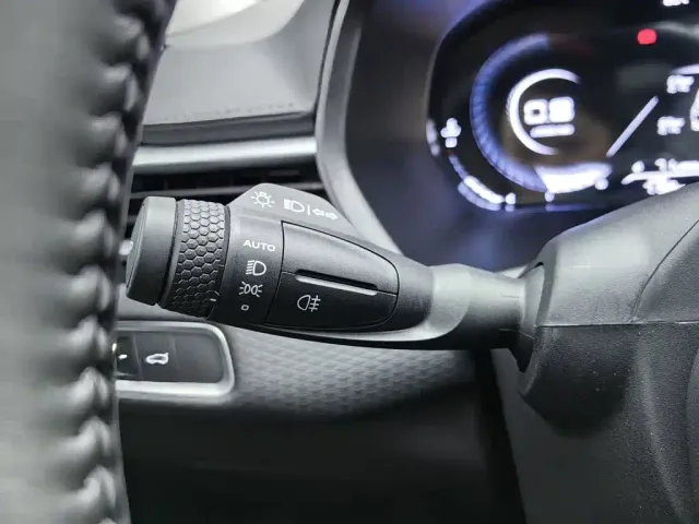 Geely Emgrand — Фото автомобиля 21
