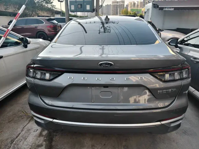 Ford Mondeo — Фото автомобиля 5