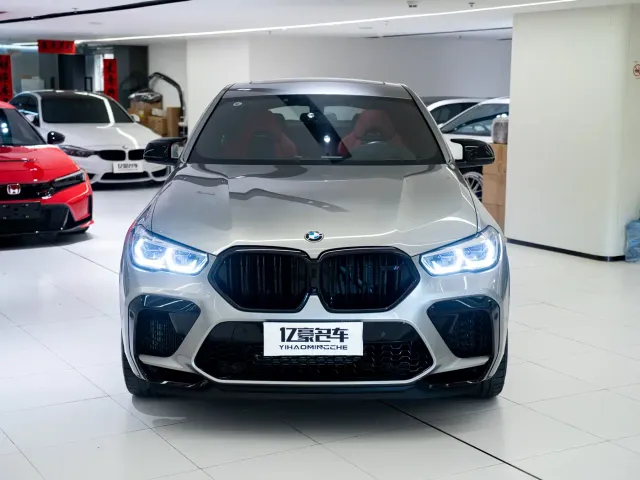BMW X6 M — Фото автомобиля 3
