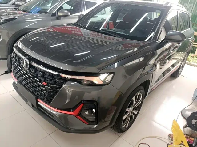 Фотография автомобиля — Changan CS35 Plus