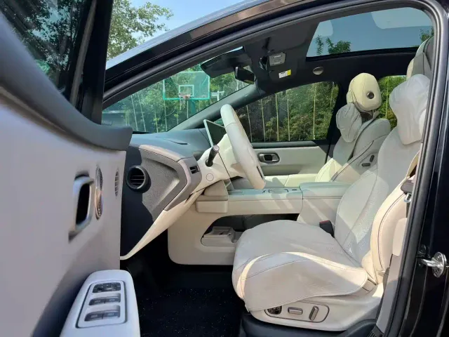 Li Auto i6 — Фото автомобиля 4