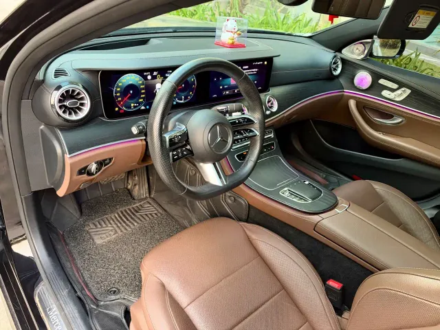 Mercedes-Benz E-Class — Фото автомобиля 5