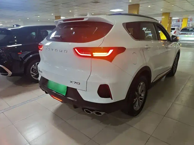 Jetour X70 — Фото автомобиля 6