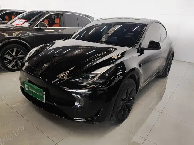 Фотография автомобиля — Tesla Model Y