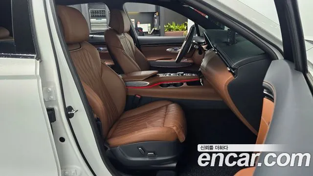 Genesis GV70 2.5T Бензин AWD — Фото автомобиля 10