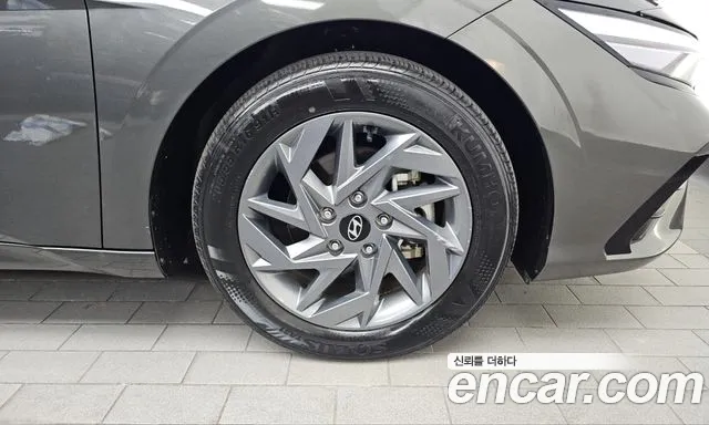 Hyundai Avante CN7 — Фото автомобиля 6
