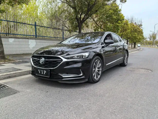 Buick LaCrosse — Фото автомобиля 3