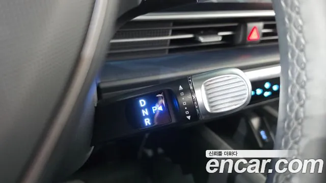 Hyundai Ioniq 6 — Фото автомобиля 12