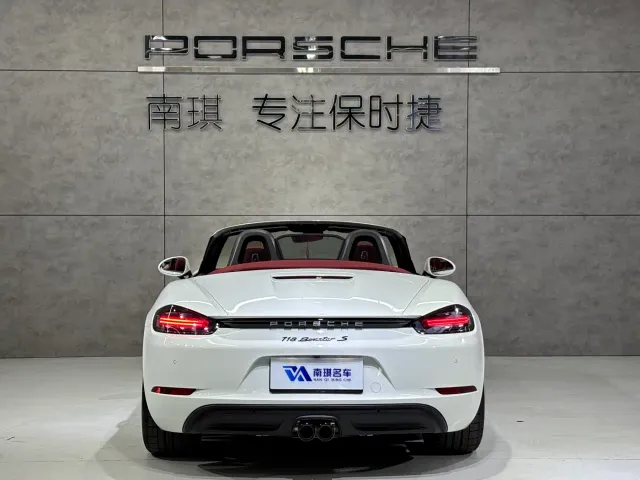 Porsche 718 — Фото автомобиля 5