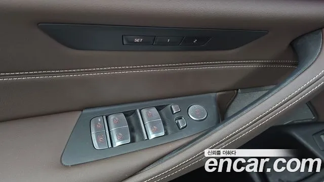 BMW 5-Series — Фото автомобиля 15