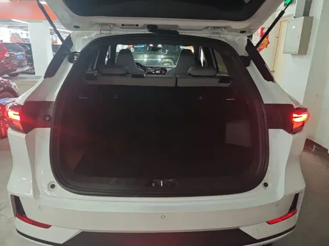 Changan Qiyuan Q05 — Фото автомобиля 18