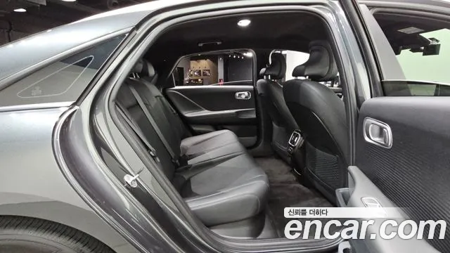 Hyundai Ioniq 6 — Фото автомобиля 18