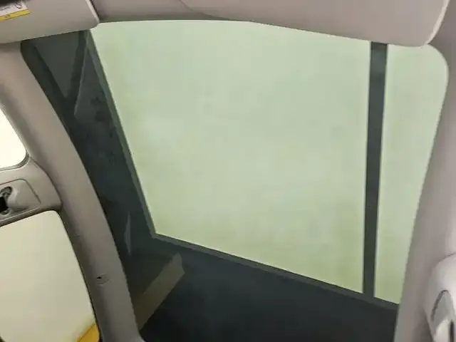 Tesla Model Y — Фото автомобиля 14