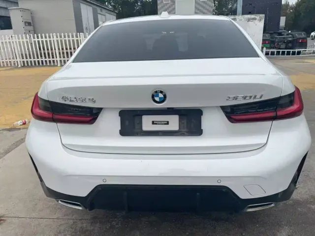BMW 3 Series — Фото автомобиля 10