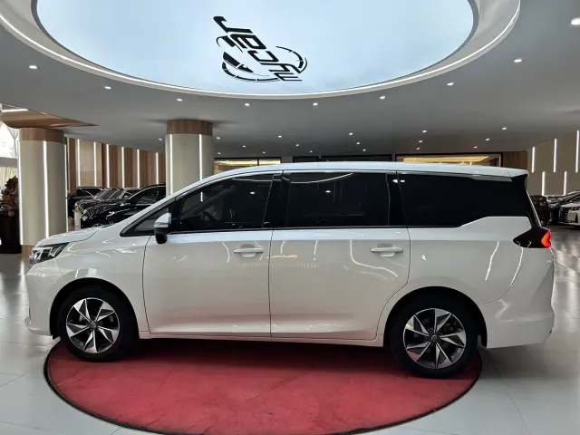 GAC Trumpchi M6 — Фото автомобиля 8