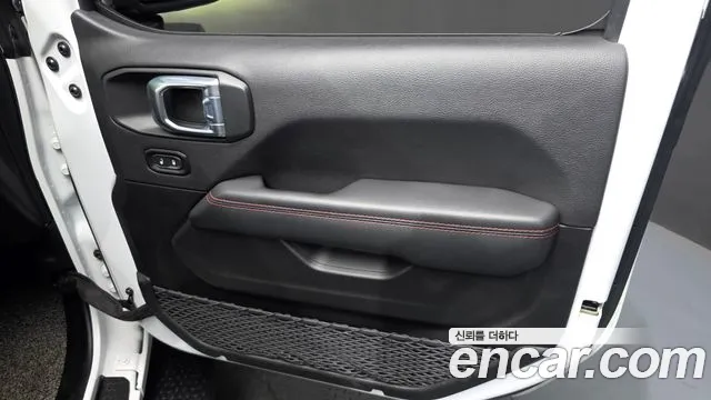 Jeep Wrangler Wrangler (JL) 2.0 Rubicon 2 двери — Фото автомобиля 24