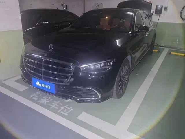 Фотография автомобиля — Mercedes-Benz S-Class