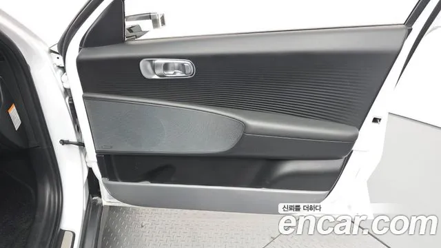 Hyundai Ioniq 6 — Фото автомобиля 23