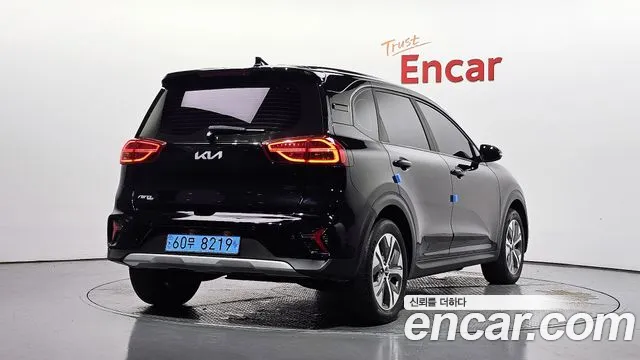 Kia Niro Niro Plus Air — Фото автомобиля 2