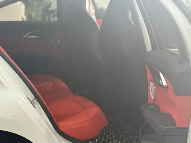 BMW 1 Series — Фото автомобиля 10