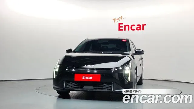 Kia EV4 — Фото автомобиля 3