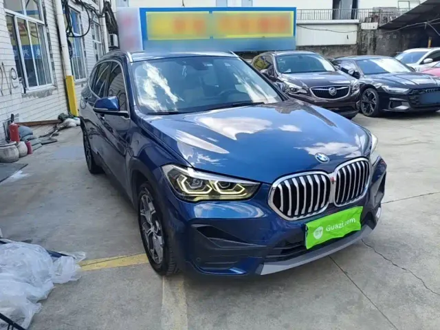BMW X1 — Фото автомобиля 3