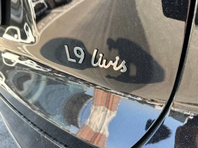 Li Auto L9 — Фото автомобиля 15