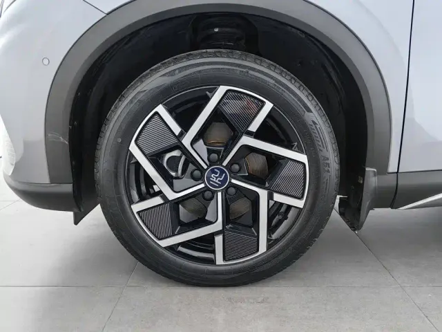 BYD Yuan PLUS — Фото автомобиля 17