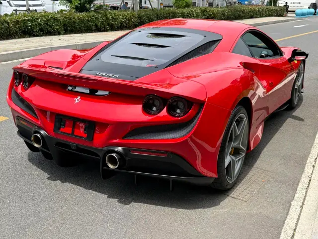 Ferrari F8 — Фото автомобиля 5
