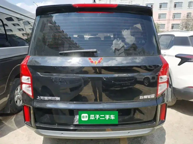 Wuling Zhengcheng — Фото автомобиля 5
