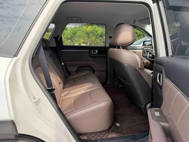 Wuling Starlight 560 — Фото автомобиля 10