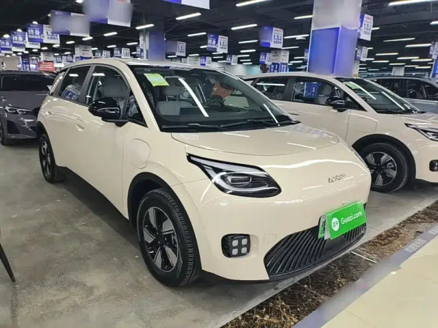 GAC Aion UT — Фото автомобиля 3