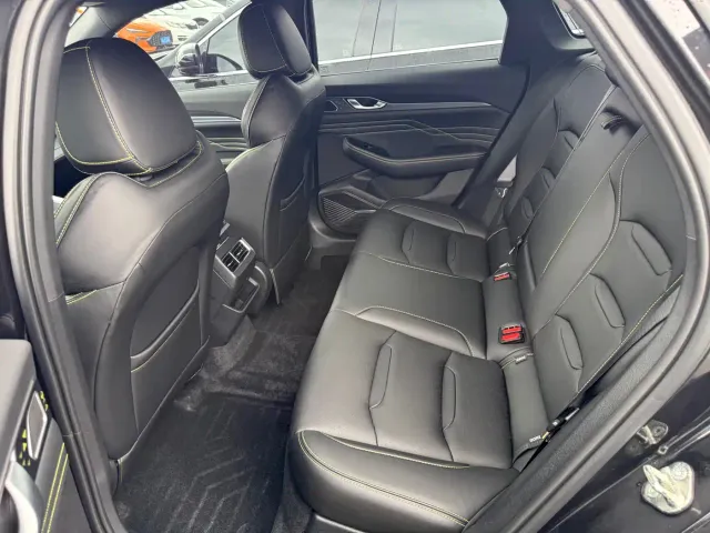 Geely Xingrui — Фото автомобиля 10