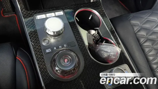 Genesis GV80 — Фото автомобиля 9