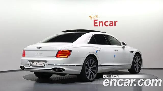 Bentley Flying Spur 3rd Gen — Фото автомобиля 2