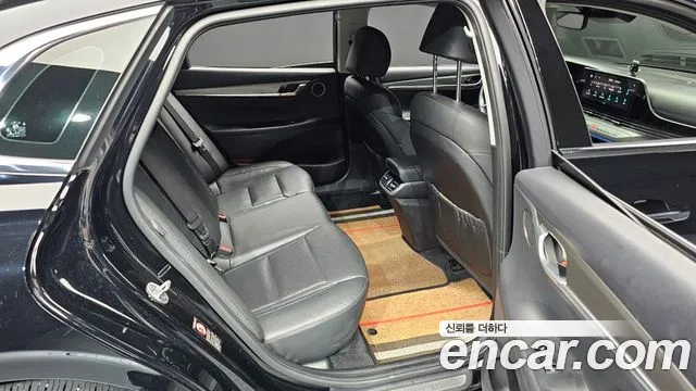 Hyundai Grandeur Новый Grandeur IG — Фото автомобиля 12