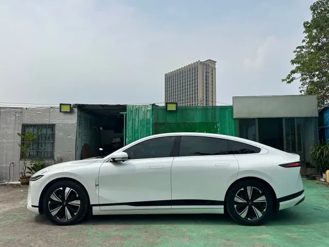Changan Qiyuan A07 — Фото автомобиля 7