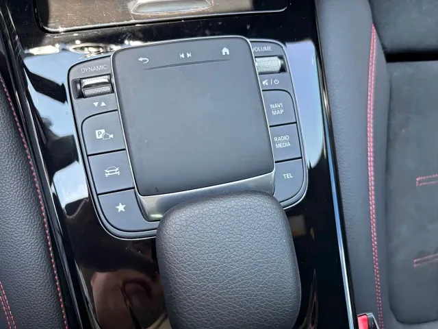 Mercedes-Benz A-Class — Фото автомобиля 12