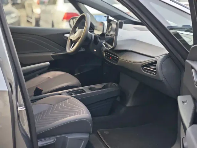 Volkswagen ID.3 — Фото автомобиля 10