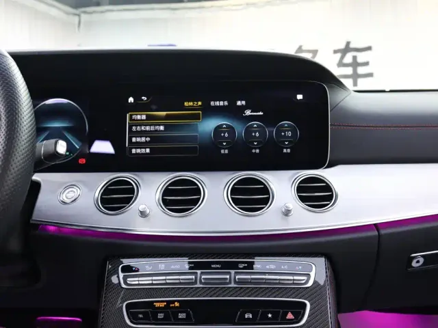 Mercedes-Benz E-Class AMG — Фото автомобиля 16