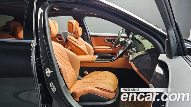 Mercedes-Benz S-Class — Фото автомобиля 25