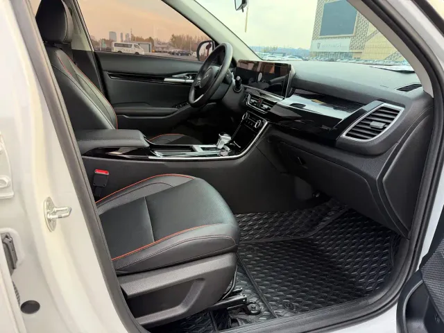 Kia Seltos — Фото автомобиля 15