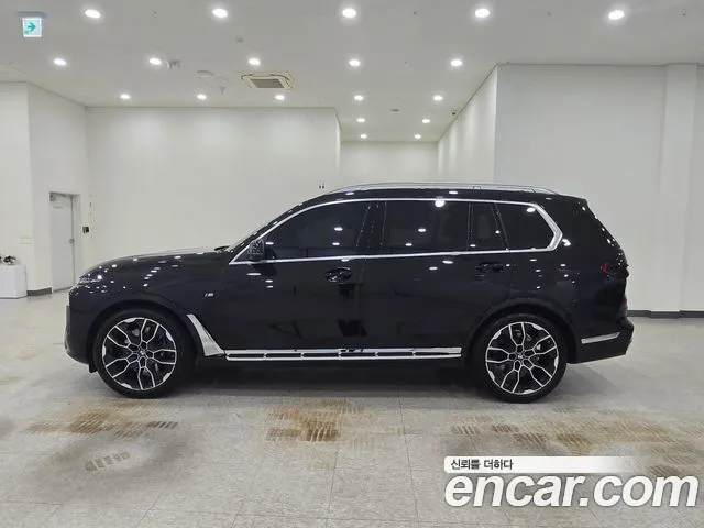BMW X7 — Фото автомобиля 11