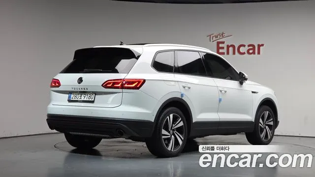 Volkswagen Touareg Touareg 3 поколение 3.0 TDI Premium — Фото автомобиля 2