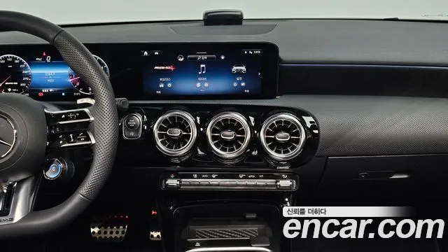Mercedes-Benz A-Class — Фото автомобиля 16