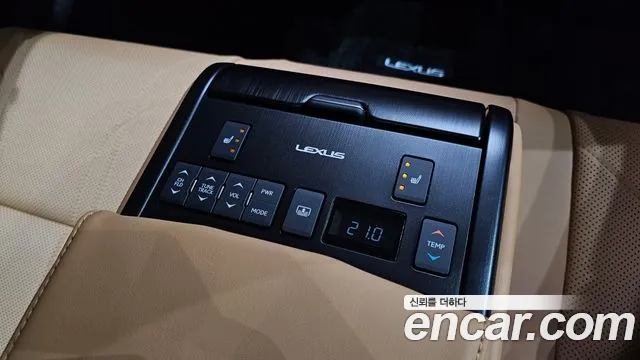 Lexus ES 7th Gen — Фото автомобиля 27