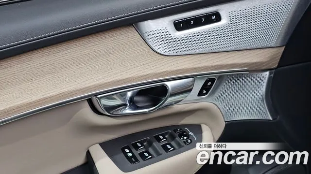 Volvo XC90 Generation 2 — Фото автомобиля 18