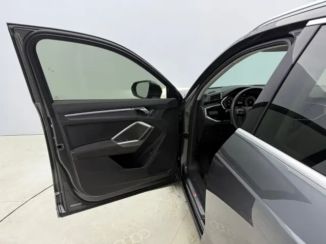 Audi Q3 — Фото автомобиля 20