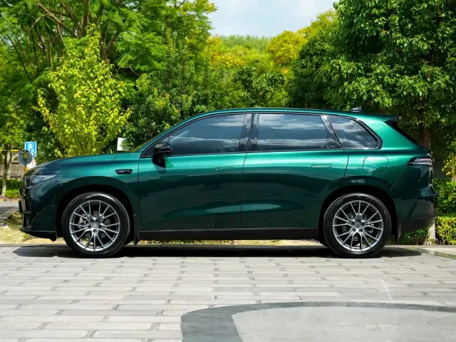 Leapmotor C10 — Фото автомобиля 4