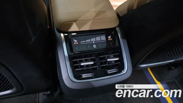 Volvo XC60 2nd Gen — Фото автомобиля 18